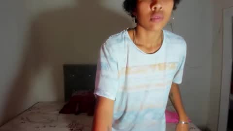 Snapshot of bad_girl_deluxe chatting on November 7, 3:17 am bad_girl_deluxe online show from November 7, 3:17 am