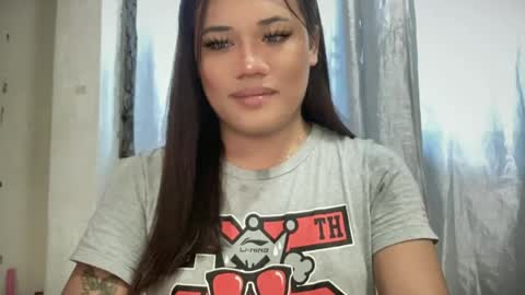 Snapshot of bad_kitty_amara chatting on June 16, 12:02 am AMARA - FOLLOW ME AND THUMBS UP online show from June 16, 12:02 am