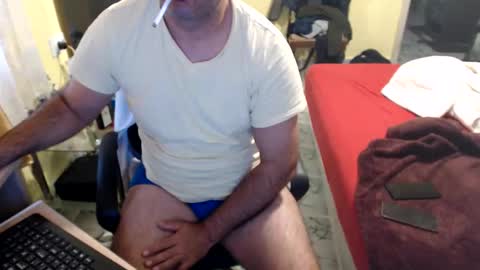 Snapshot of badbulgaro chatting on November 6, 5:52 am badbulgaro online show from November 6, 5:52 am