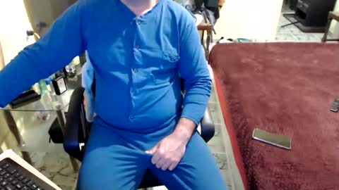 Snapshot of badbulgaro chatting on January 11, 5:18 pm badbulgaro online show from January 11, 5:18 pm