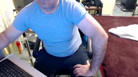 Snapshot of badbulgaro chatting on March 18, 4:43 pm badbulgaro online show from March 18, 4:43 pm