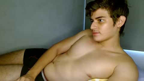 badbunny_69_ online show from January 18, 7:04 pm