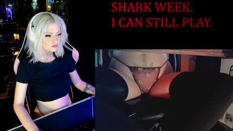Snapshot of badd0ll chatting on May 25, 2:23 pm badd0ll online show from May 25, 2:23 pm