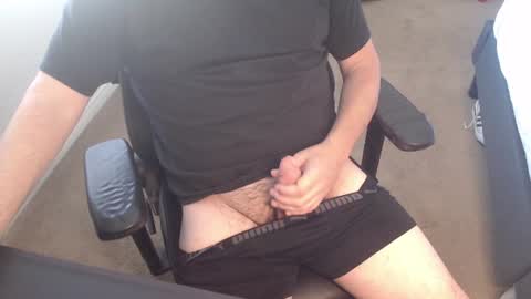 baddaddy77 online show from June 13, 11:57 pm