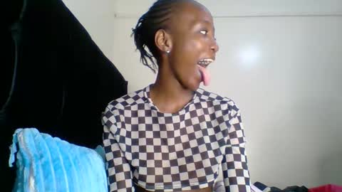 baddie_bunnie online show from November 29, 2:36 am