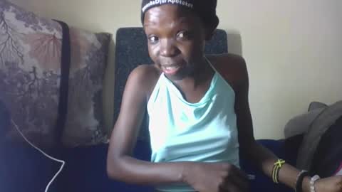 Snapshot of baddie_floxxy chatting on May 5, 7:00 pm baddie_floxxy online show from May 5, 7:00 pm