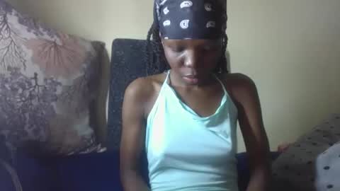 Snapshot of baddie_floxxy chatting on May 9, 1:55 am baddie_floxxy online show from May 9, 1:55 am