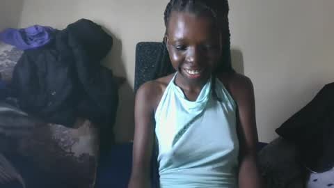 Snapshot of baddie_floxxy chatting on May 19, 6:47 pm baddie_floxxy online show from May 19, 6:47 pm
