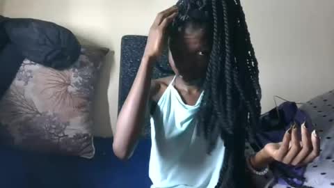 Snapshot of baddie_floxxy chatting on May 20, 6:52 am baddie_floxxy online show from May 20, 6:52 am