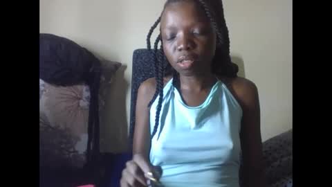 Snapshot of baddie_floxxy chatting on May 21, 5:03 am baddie_floxxy online show from May 21, 5:03 am