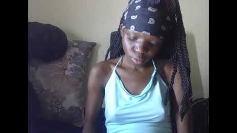 Snapshot of baddie_floxxy chatting on May 22, 6:35 pm baddie_floxxy online show from May 22, 6:35 pm