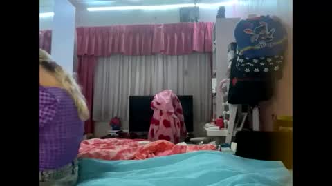 Snapshot of baddieprettypussy chatting on April 3, 3:21 pm baddieprettypussy online show from April 3, 3:21 pm