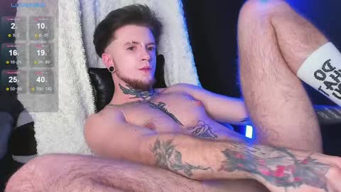 Snapshot of badrabbit__ chatting on January 10, 3:50 am Alex online show from January 10, 3:50 am