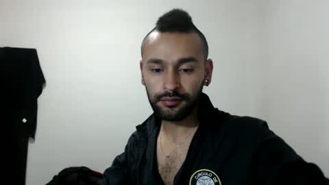 Snapshot of badsanx chatting on February 28, 1:15 am badsanx online show from February 28, 1:15 am