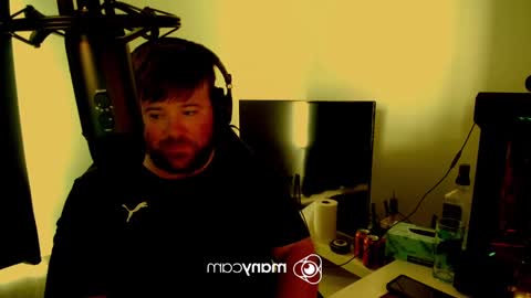 Snapshot of baftez chatting on December 23, 5:39 am Baffels online show from December 23, 5:39 am