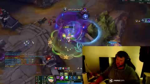 Snapshot of baftez chatting on February 9, 5:29 am Baffels online show from February 9, 5:29 am