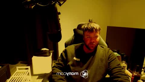 Snapshot of baftez chatting on October 19, 9:10 am Baffels online show from October 19, 9:10 am