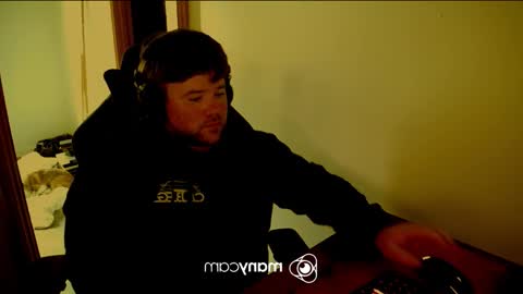 Snapshot of baftez chatting on February 8, 5:22 am Baffels online show from February 8, 5:22 am