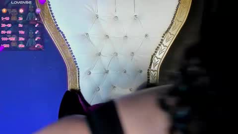 bagiolett  online show from February 4, 8:58 pm