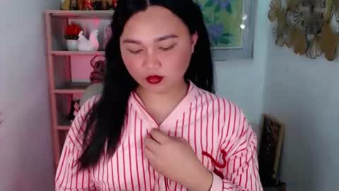 Snapshot of bahoglaway69 chatting on July 8, 5:12 am april online show from July 8, 5:12 am