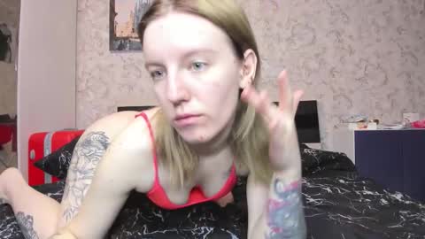 holly online show from October 19, 3:34 pm