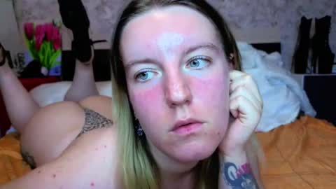 holly online show from May 14, 3:41 pm
