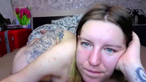holly online show from June 13, 3:43 pm