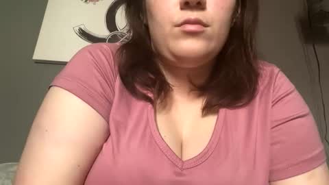 Snapshot of bailey_bee_ chatting on May 31, 6:42 pm bailey_bee_ online show from May 31, 6:42 pm