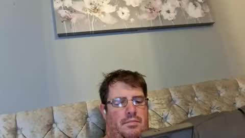 Snapshot of baker_big_boy chatting on October 21, 3:24 pm baker_big_boy online show from October 21, 3:24 pm