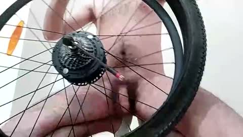 bakmwgvc_oxorqxdo online show from April 10, 12:43 pm