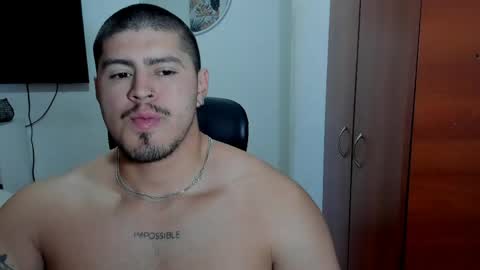 Snapshot of baltazardupont chatting on May 4, 2:02 pm Andres - online show from May 4, 2:02 pm