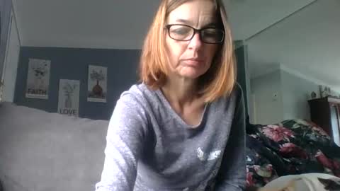 Snapshot of bamacpl80 chatting on February 16, 2:24 pm bamacpl80 online show from February 16, 2:24 pm