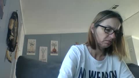 Snapshot of bamacpl80 chatting on April 8, 1:11 pm bamacpl80 online show from April 8, 1:11 pm