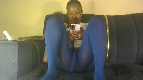 Snapshot of bambi_blush chatting on November 27, 8:00 pm bambi online show from November 27, 8:00 pm