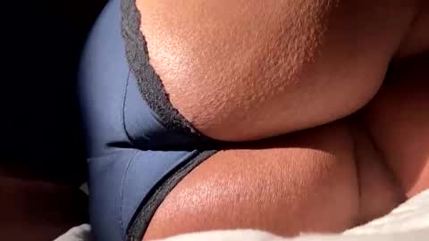 bambibambo online show from May 3, 5:46 am
