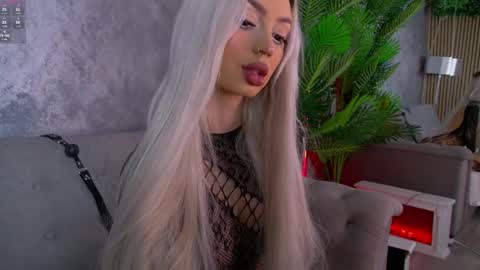 Snapshot of bambikayy chatting on November 29, 5:32 am Bambi online show from November 29, 5:32 am