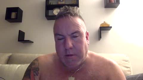 banana5289 online show from February 1, 9:00 am