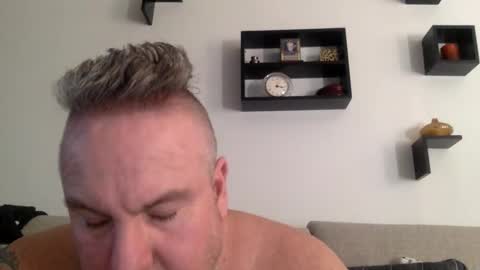 banana5289 online show from February 28, 8:18 pm