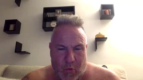 banana5289 online show from June 23, 12:30 am