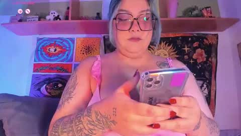 Snapshot of banana__squirt chatting on November 16, 9:42 pm Ana online show from November 16, 9:42 pm