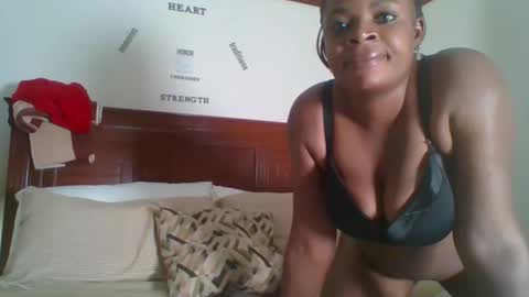 Snapshot of banana_charly chatting on November 11, 12:16 pm banana_charly online show from November 11, 12:16 pm