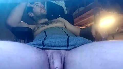 Snapshot of bananek98 chatting on November 13, 9:47 pm bananek online show from November 13, 9:47 pm