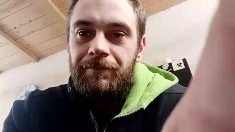 bananek online show from January 13, 9:58 am