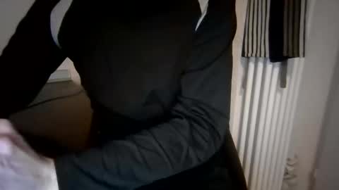 Snapshot of bangben22 chatting on March 19, 8:02 pm bangben22 online show from March 19, 8:02 pm