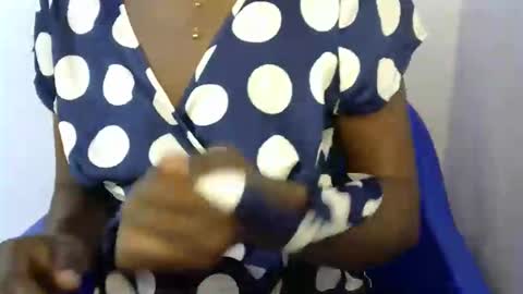 Snapshot of banging_body chatting on April 2, 3:48 am banging_body online show from April 2, 3:48 am