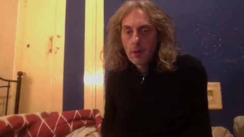 Snapshot of bangintoleather chatting on February 9, 2:38 am bangintoleather online show from February 9, 2:38 am