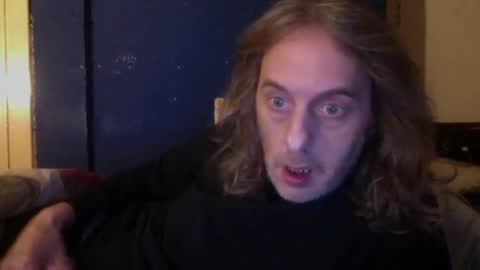 Snapshot of bangintoleather chatting on February 10, 1:35 am bangintoleather online show from February 10, 1:35 am