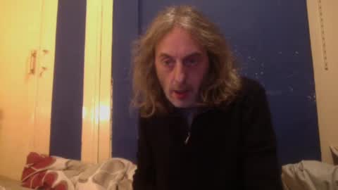 Snapshot of bangintoleather chatting on February 16, 3:15 am bangintoleather online show from February 16, 3:15 am