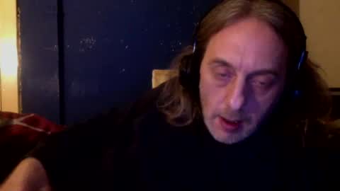 Snapshot of bangintoleather chatting on February 27, 3:04 am bangintoleather online show from February 27, 3:04 am