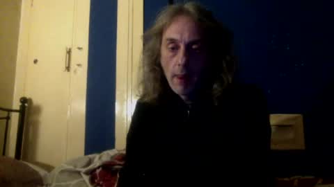 Snapshot of bangintoleather chatting on March 6, 2:51 am bangintoleather online show from March 6, 2:51 am
